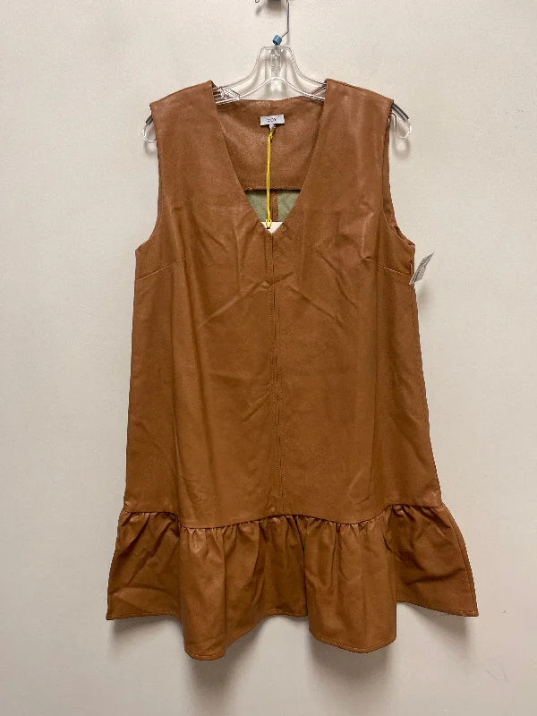 Dress Casual Short By Clothes Mentor In Brown, Size: L